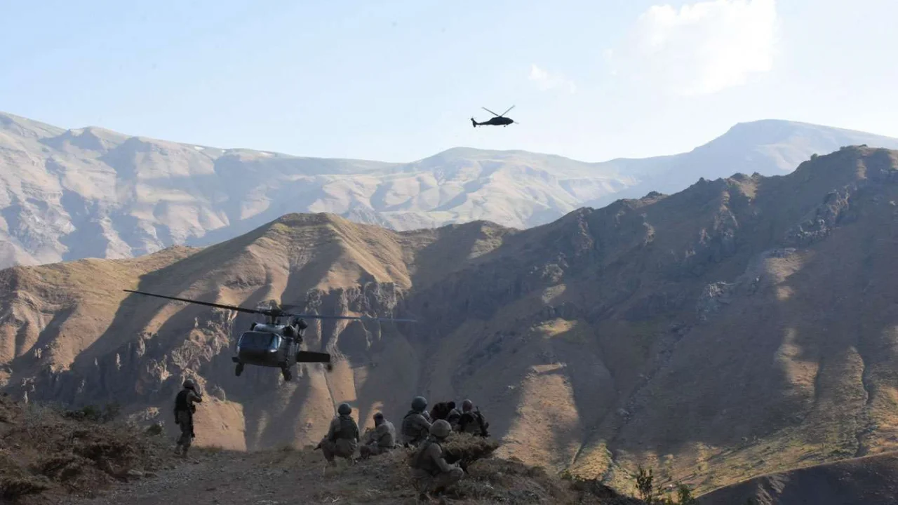 Tunceli'de PKK'ye yönelik hava destekli operasyon