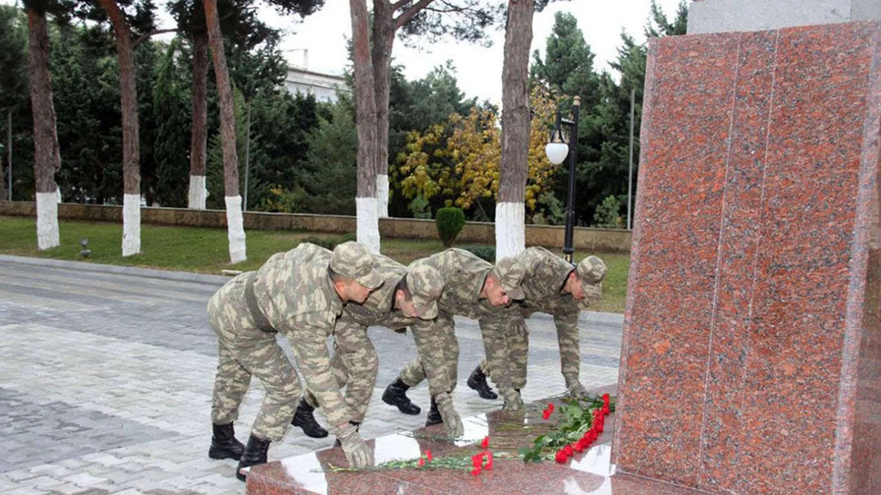 Azerbaycan ordusu savaştaki can kayıplarını güncelledi