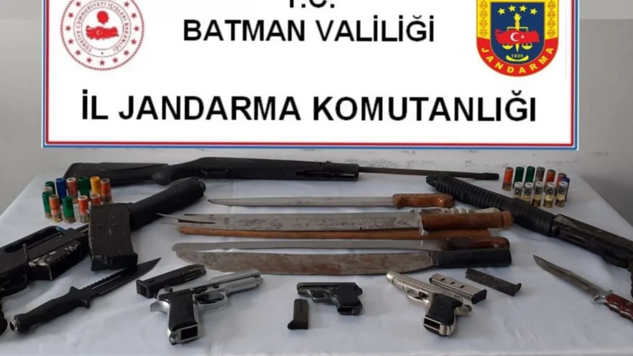 Batman’da çok sayıda silah ele geçirildi