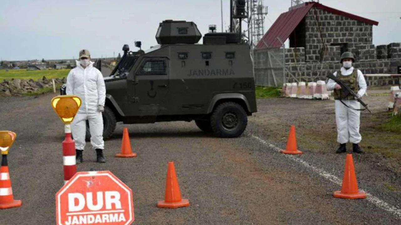 Çınar'da bir mahalle daha karantinaya alındı