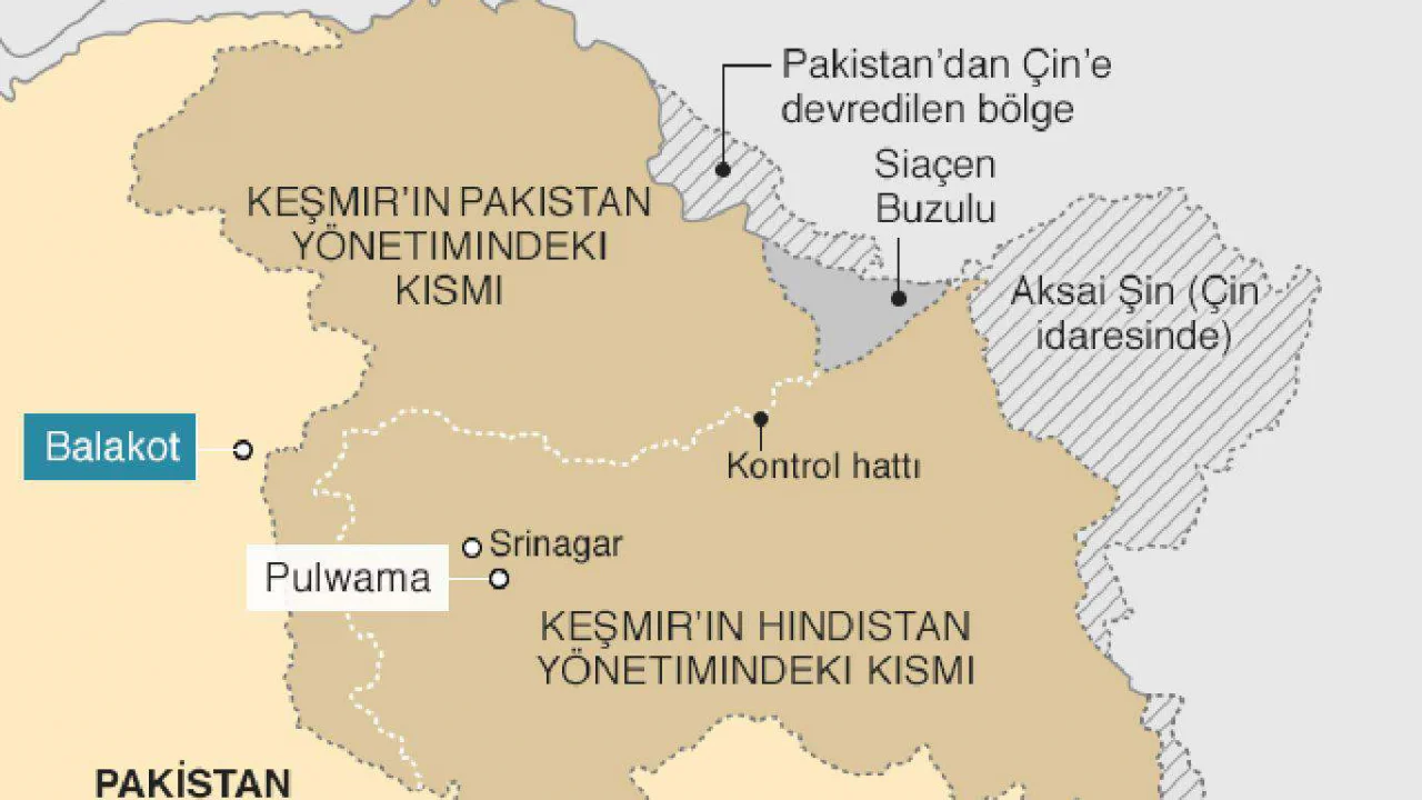 Keşmir'de çıkan çatışmada 2 Pakistan askeri hayatını kaybetti