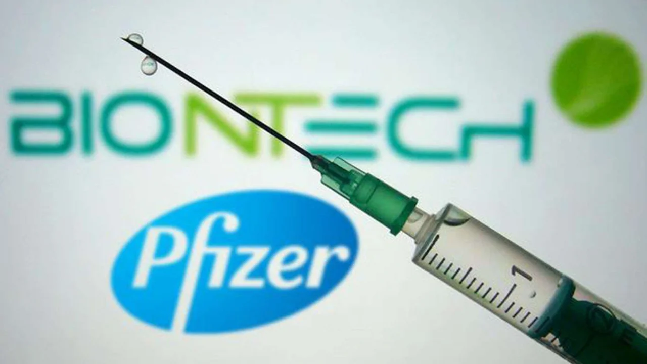 Pfizer'ın Covid-19 aşısı olan 4 gönüllünün yüz felci geçirdiği iddia edildi