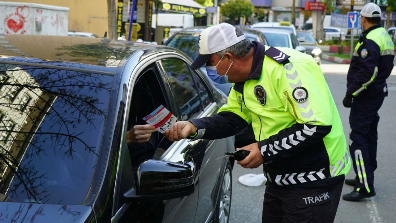 Siirt'te Covid-19 tedbirlerini ihlal eden 672 kişiye para cezası verildi