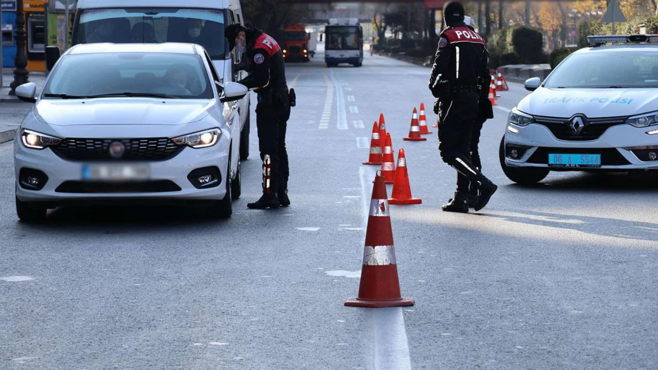 Sokağa çıkma kısıtlamasına uymayan 39 bin kişi hakkında işlem yapıldı