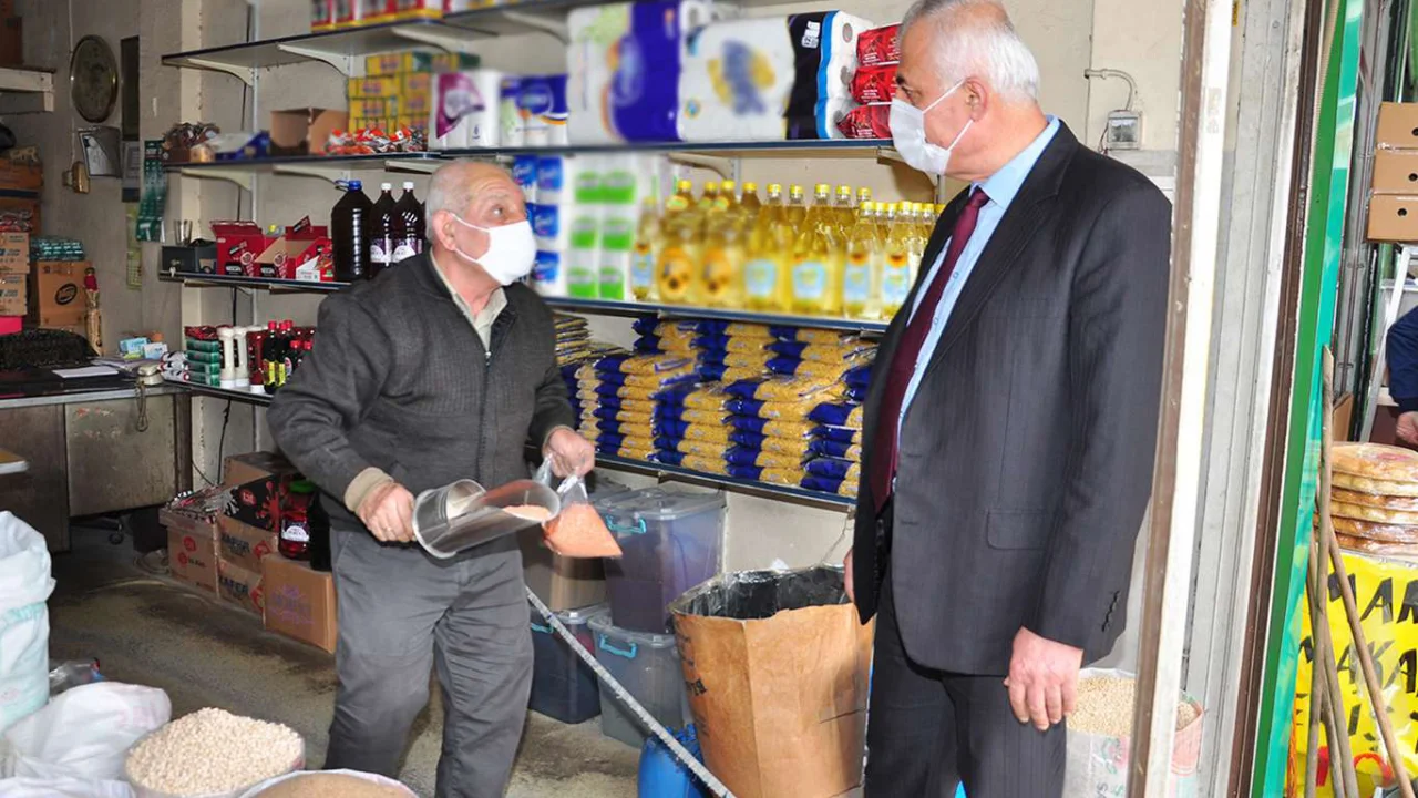 Adana'da "alışverişini esnaftan yap" kampanyası