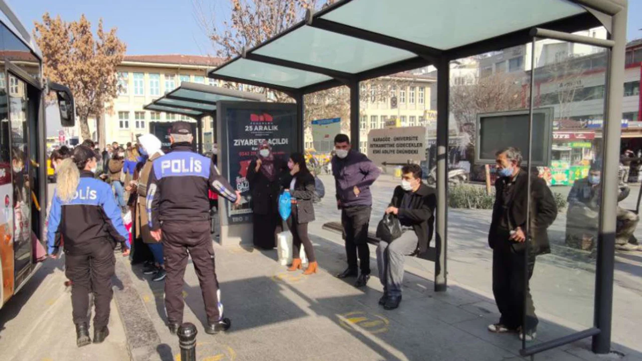 Covid-19 kurallarına uymayanlara para cezası verildi