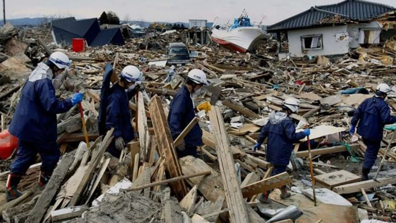 Endonezya'da deprem nedeniyle hayatını kaybedenlerin sayısı 46'ya çıktı