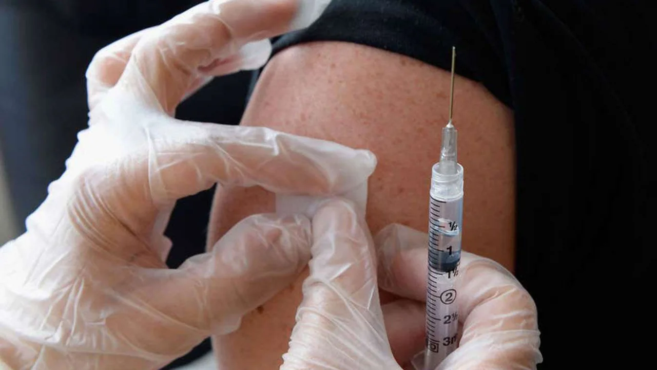 Endonezya, yüzde 65 etkili olan Çin aşısına onay verdi