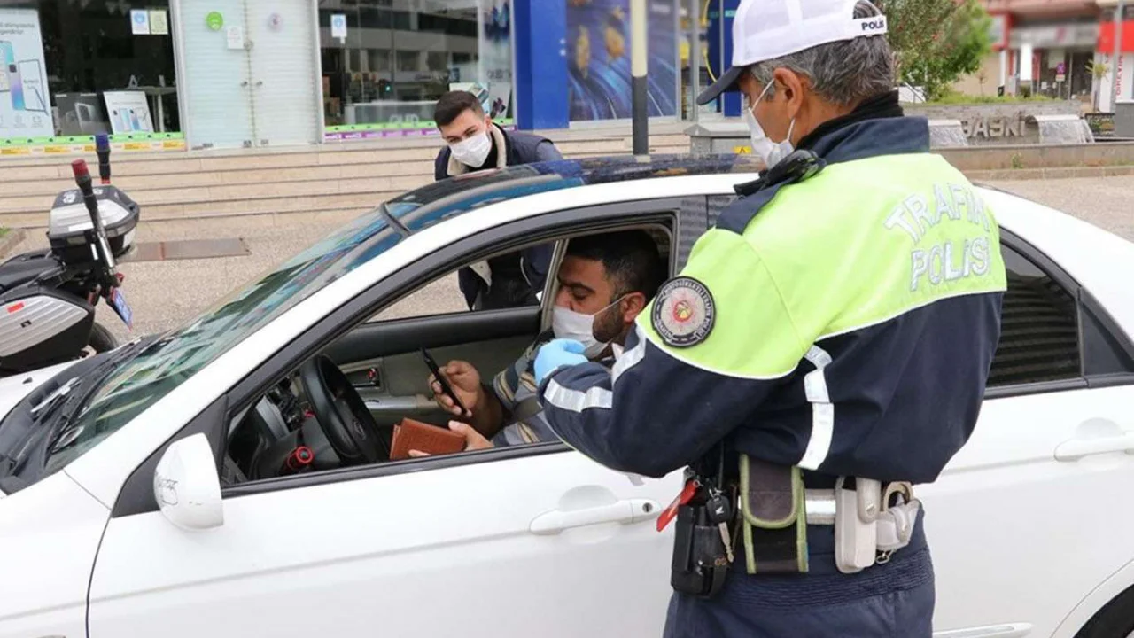 Gaziantep'te sokağa çıkma kısıtlamasını ihlal eden 440 kişiye para cezası