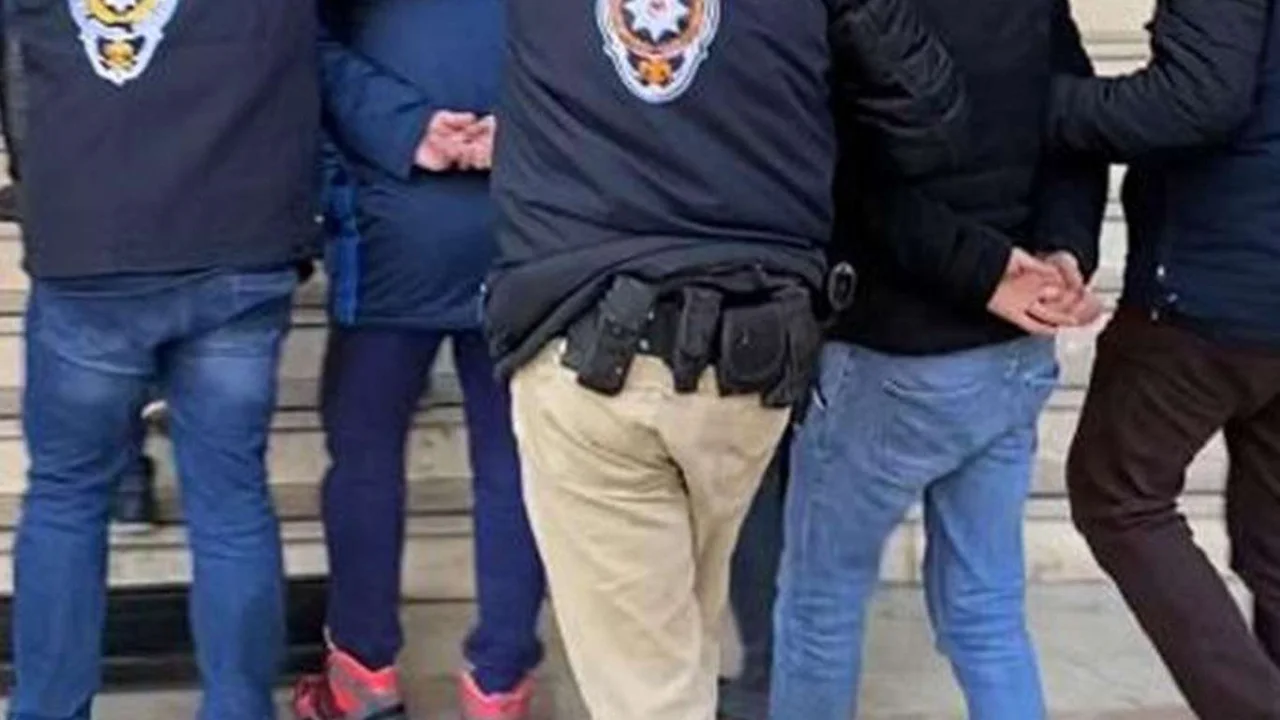 Muş'ta 3 kişi DAİŞ üyeliğinden tutuklandı