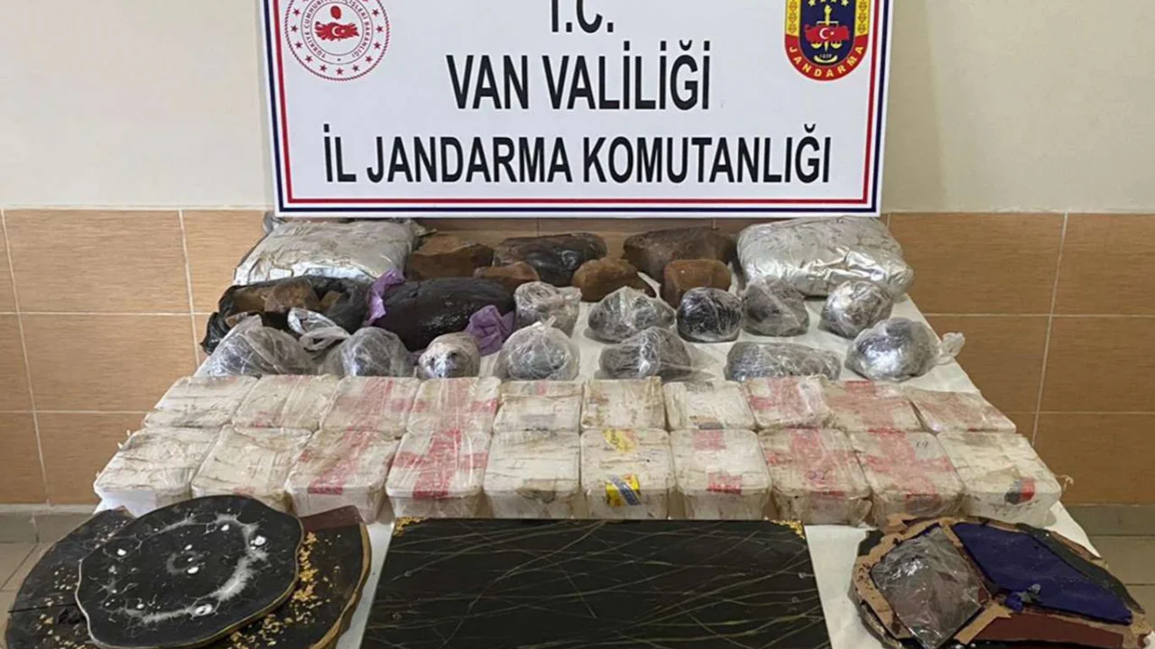 Van'da 62 kilogram uyuşturucu ele geçirildi