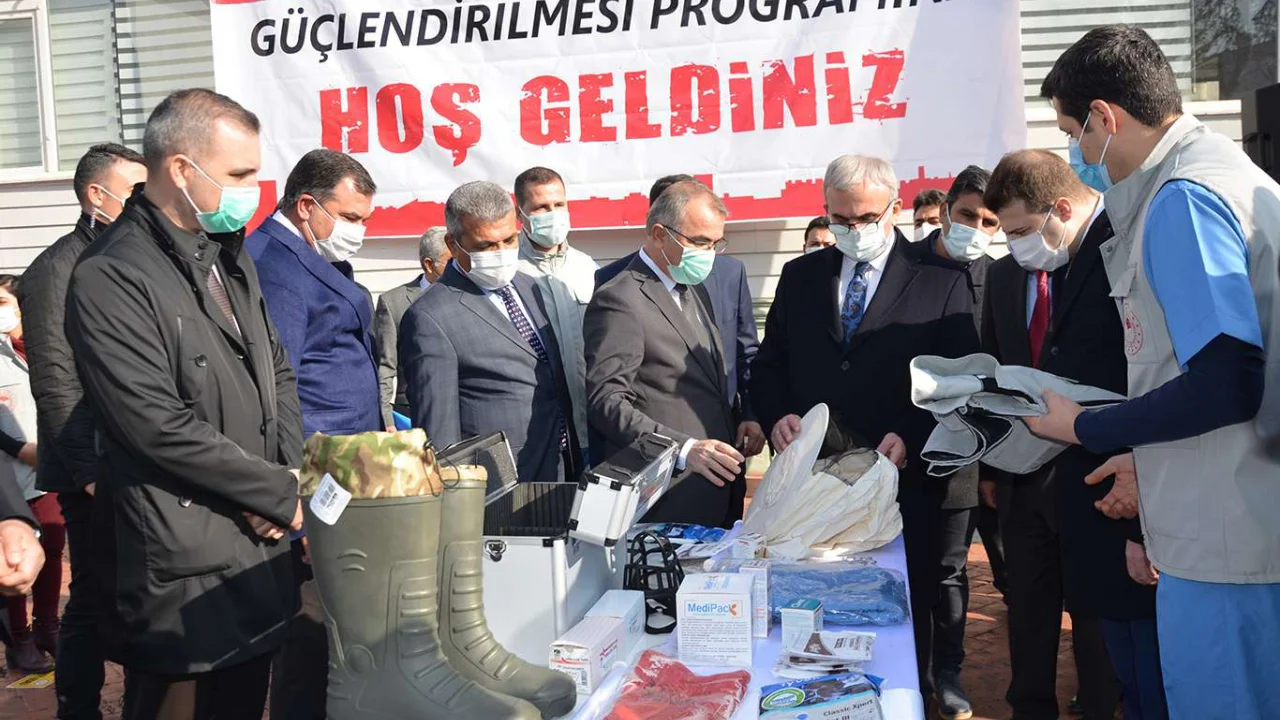 Veteriner hekimlere malzeme desteği sağlandı