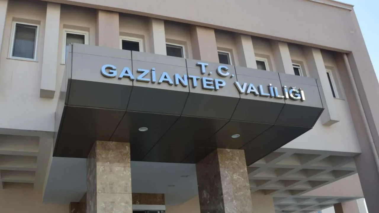 Yerine cami yapılması engellenen Gaziantep Valiliği binası yıkılacak