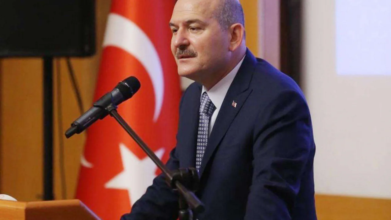 Bakan Soylu'dan Kati Piri'ye yanıt: Kirli taleplerinle yaşlanacaksın