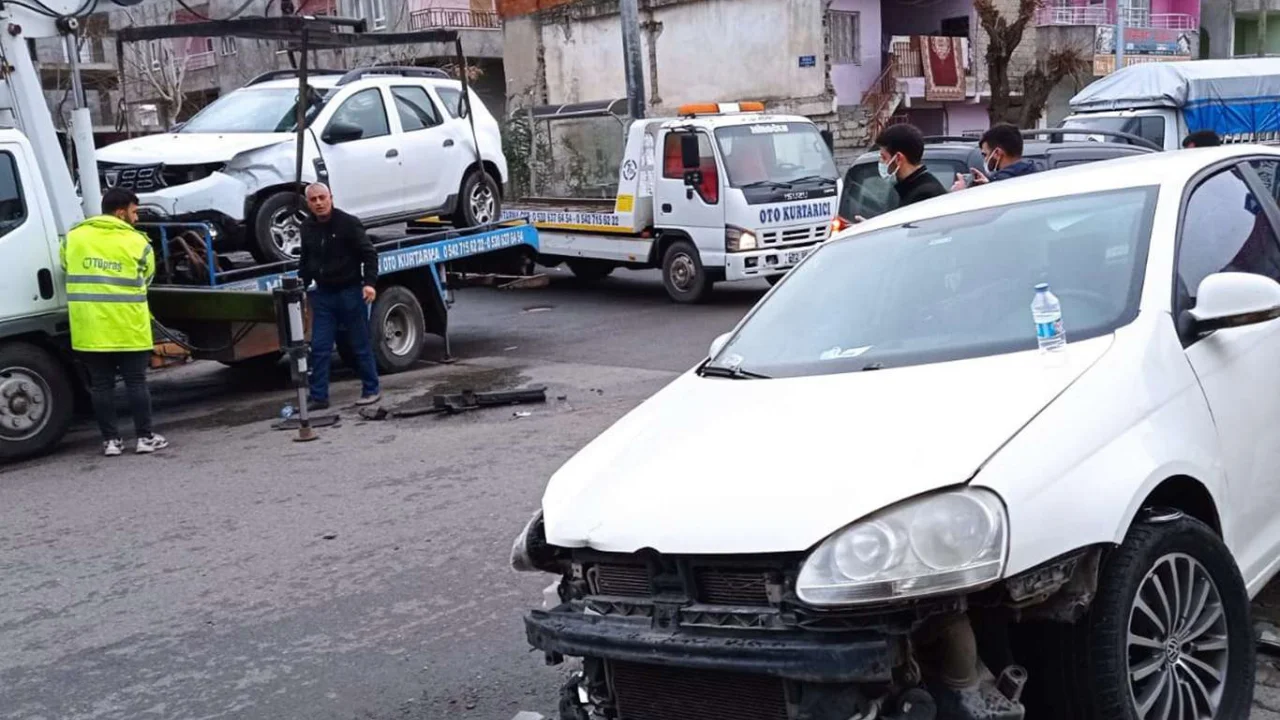 Batman’da maddi hasarlı kaza