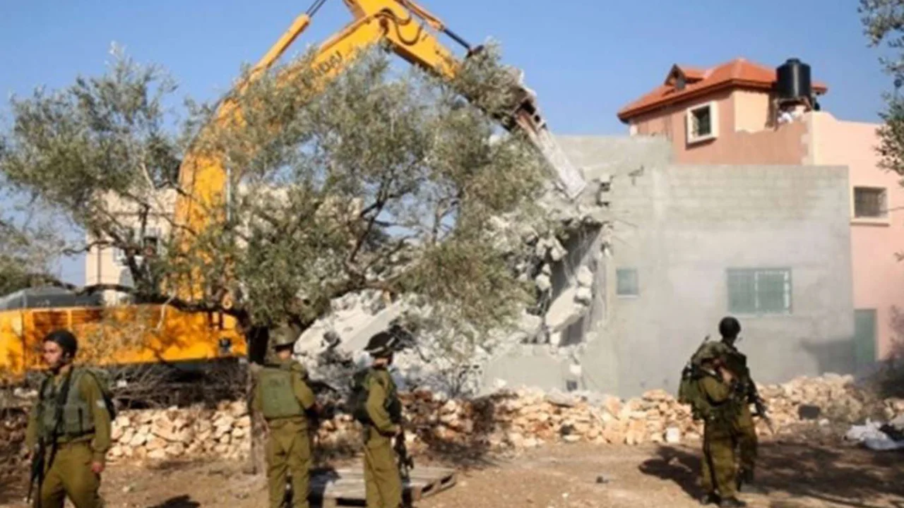 BM: Filistinlilere ait evlerin yıkılması derhal durdurulmalıdır