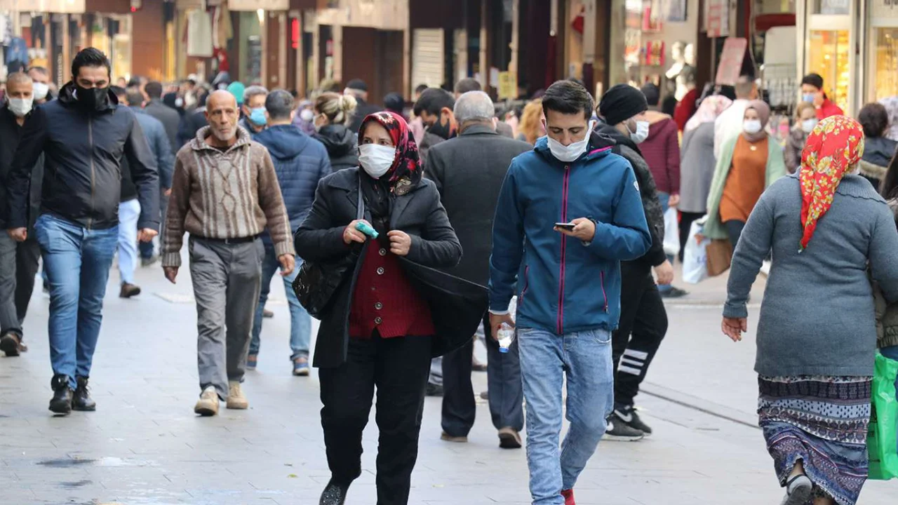 Gaziantep’in Şahinbey ilçesi Türkiye’nin 57 ilinden büyük