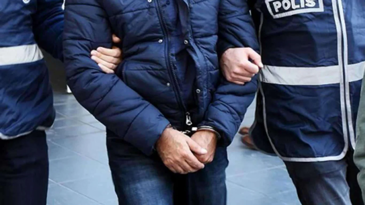 Şanlıurfa'da FETÖ operasyonunda 4 şüpheli tutuklandı