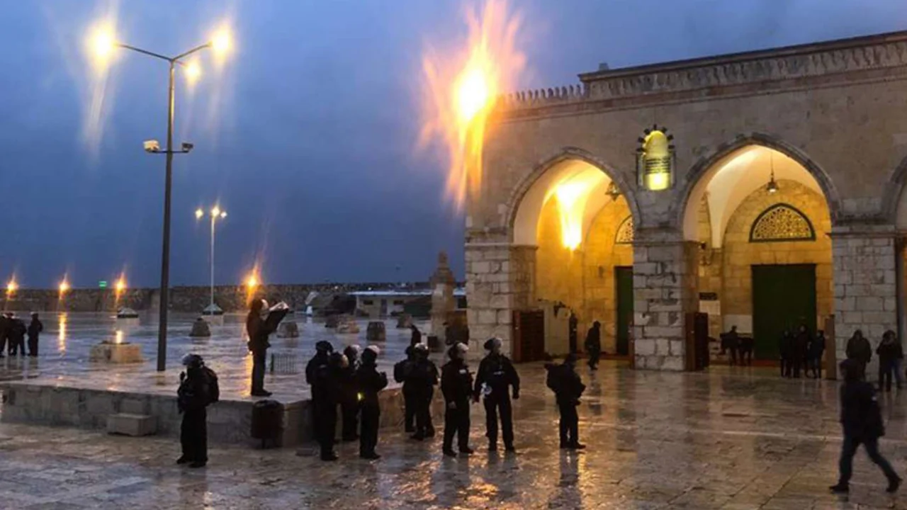 Siyonist yerleşimcilerin Mescid-i Aksa’ya yönelik baskınları sürüyor