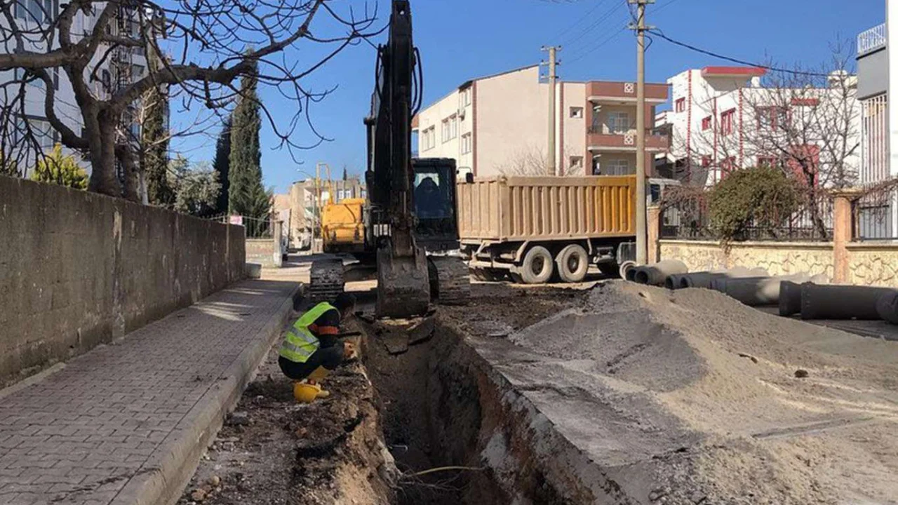 Adıyaman'da alt yapı yenileme çalışması devam ediyor