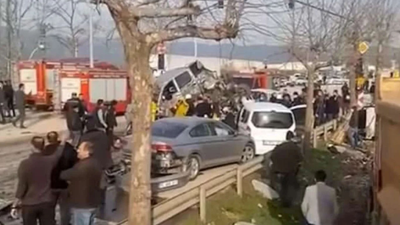 Bursa'da meydana gelen zincirleme kazada ölü sayısı 4'e yükseldi