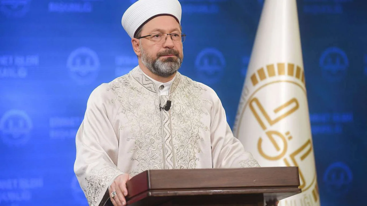 Diyanet İşleri Başkanı Ali Erbaş Coronavirus nedeniyle hastaneye kaldırıldı