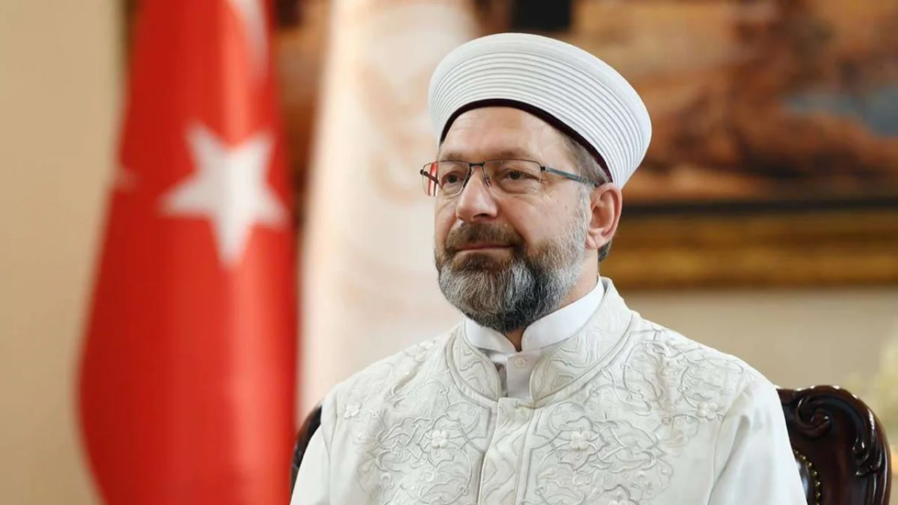 Diyanet İşleri Başkanı Erbaş'ın Covid-19 testi pozitif çıktı