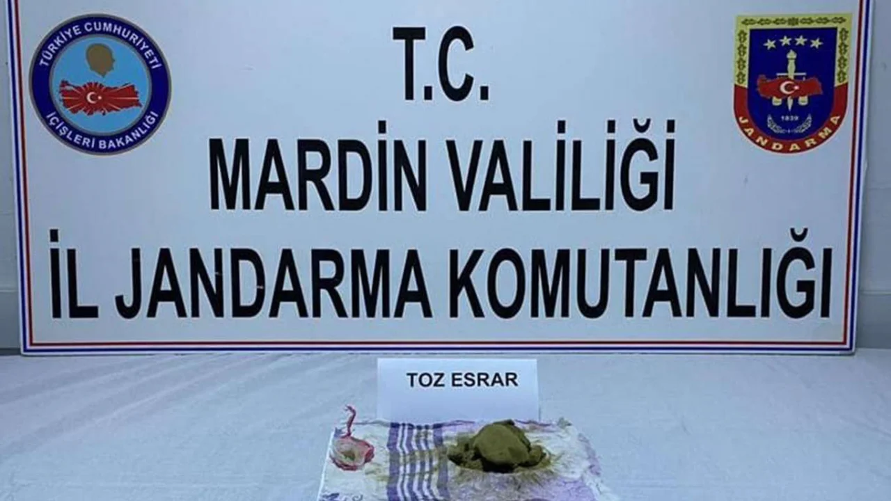 Mardin’de aranan zanlının üzerinde esrar ele geçirildi