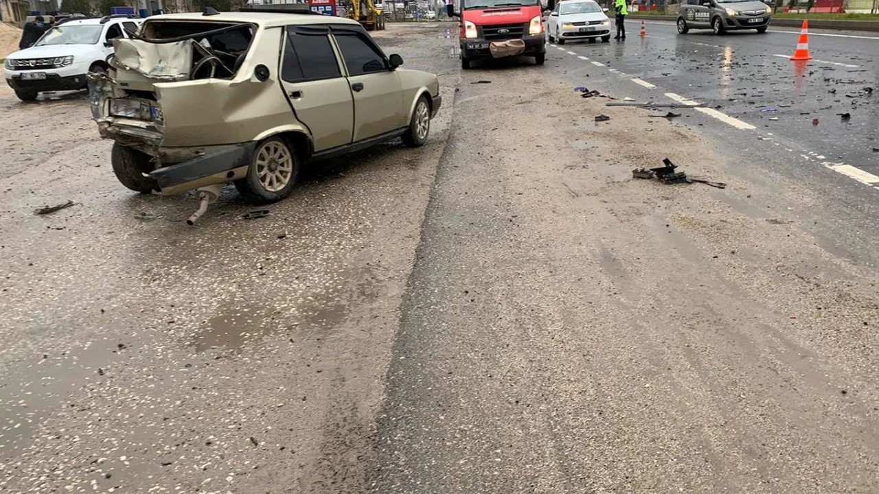 Nusaybin İpekyolu’nda trafik kazası: 1 yaralı