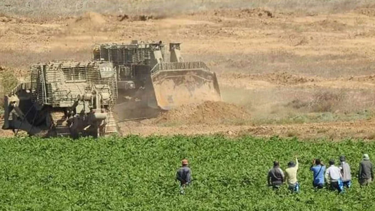 Siyonist işgalciler Filistinlilere ait arazileri tahrip ediyor