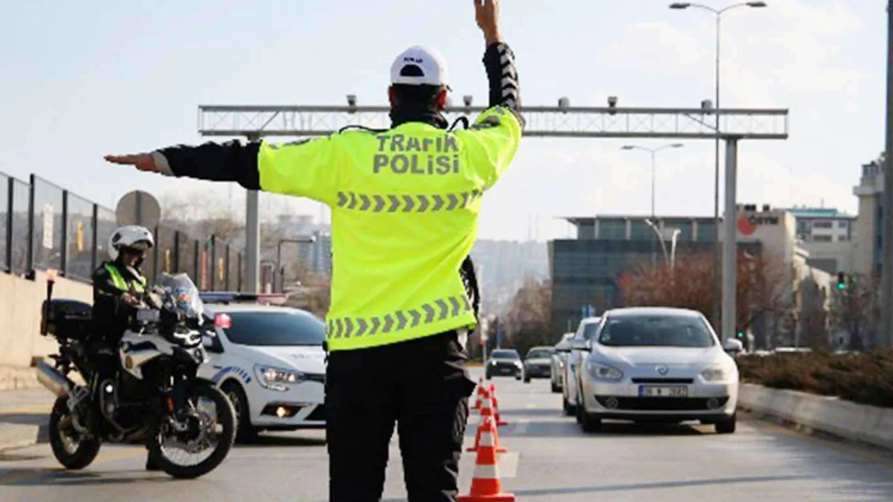 Yarın Ankara'da bazı yollar trafiğe kapanacak