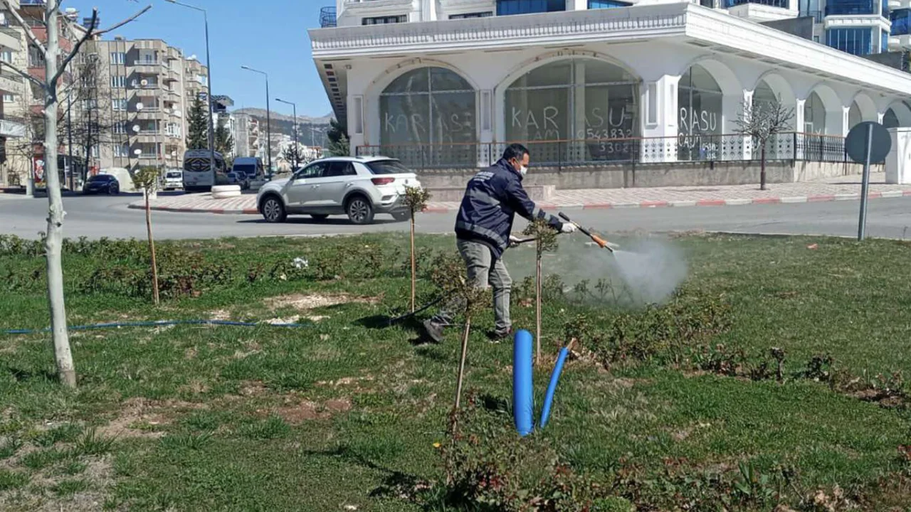 Adıyaman'da haşereyle mücadele kapsamında ilaçlama yapıldı