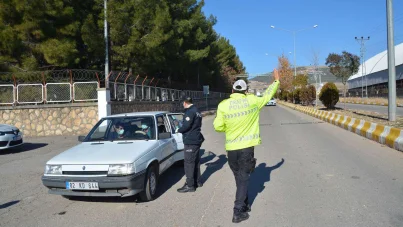 Adıyaman'da "Huzur Uygulaması" kapsamında binlerce şahıs kontrol edildi