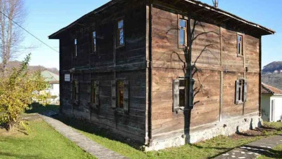 Tarihi Çayır Camii'nin restorasyon çalışmaları başladı