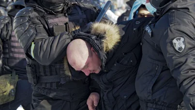 Rusya'da en az 2 bin gösterici gözaltına alındı