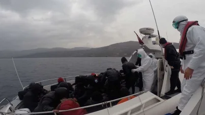 Sahil Güvenlik Komutanlığı: Çanakkale açıklarında 26 düzensiz göçmen kurtarıldı