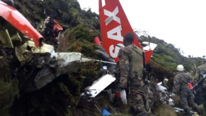 Kenya'da uçak düştü: pilot ve yardımcısı öldü